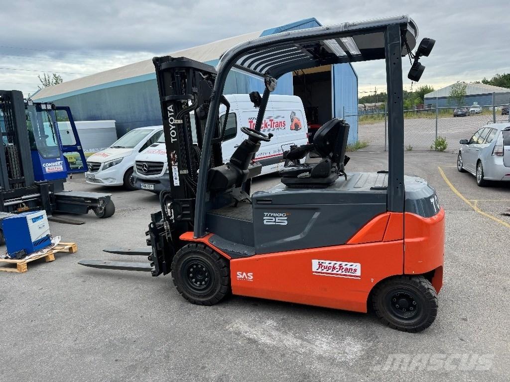 Toyota 8FBMT25 Elektriniai šakiniai krautuvai