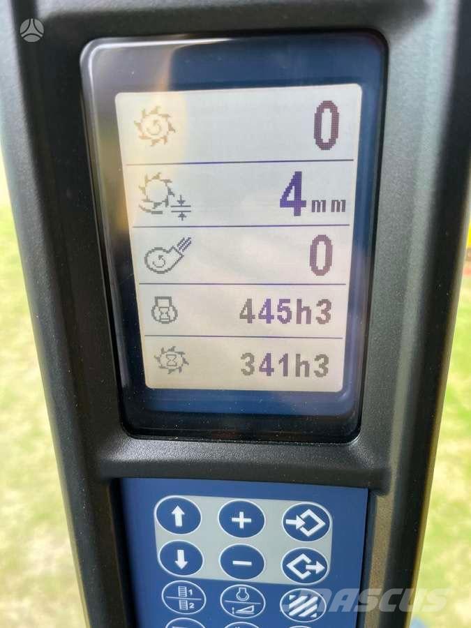 New Holland TC 5.70 Derliaus nuėmimo kombainai