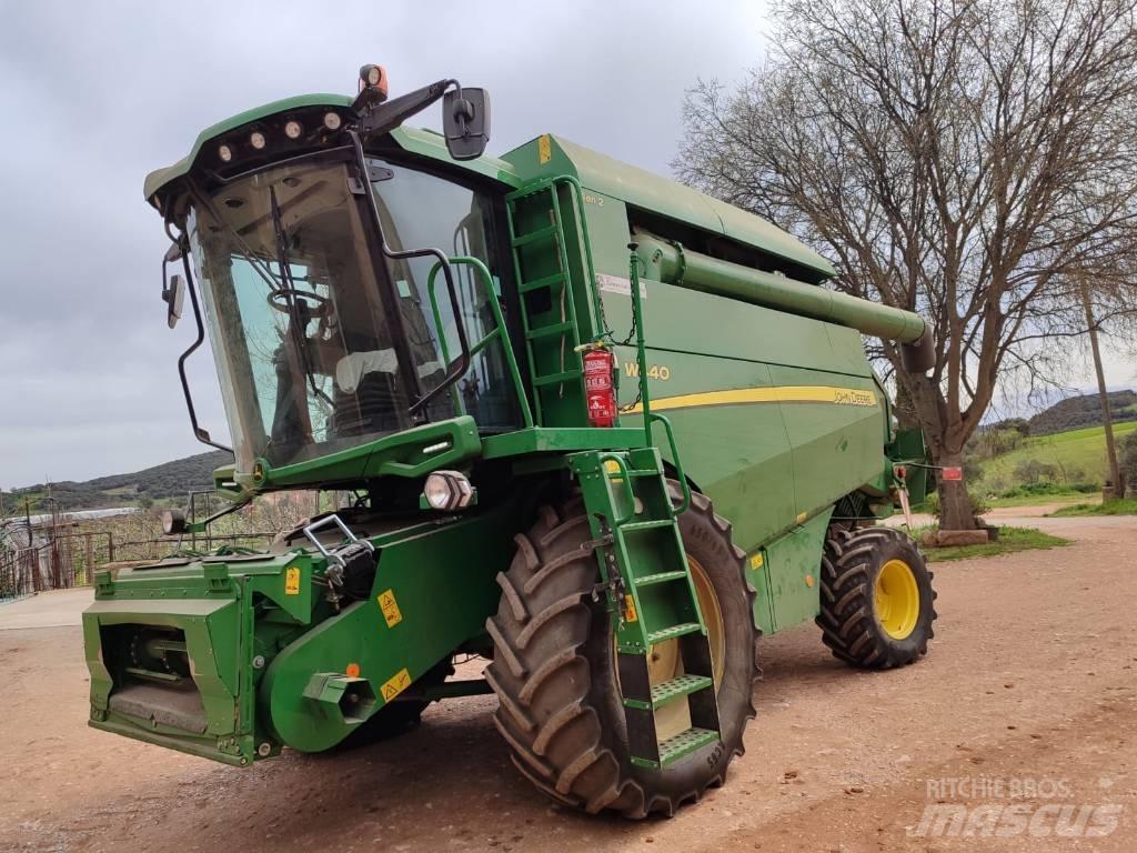 John Deere W 440 Derliaus nuėmimo kombainai