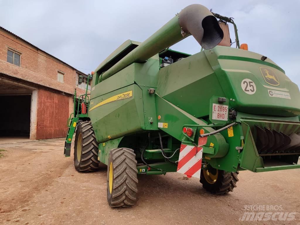 John Deere W 440 Derliaus nuėmimo kombainai