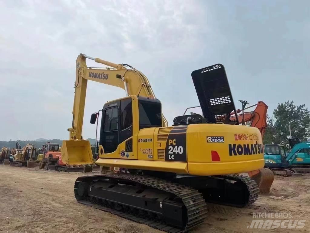 Komatsu PC 240 Vikšriniai ekskavatoriai