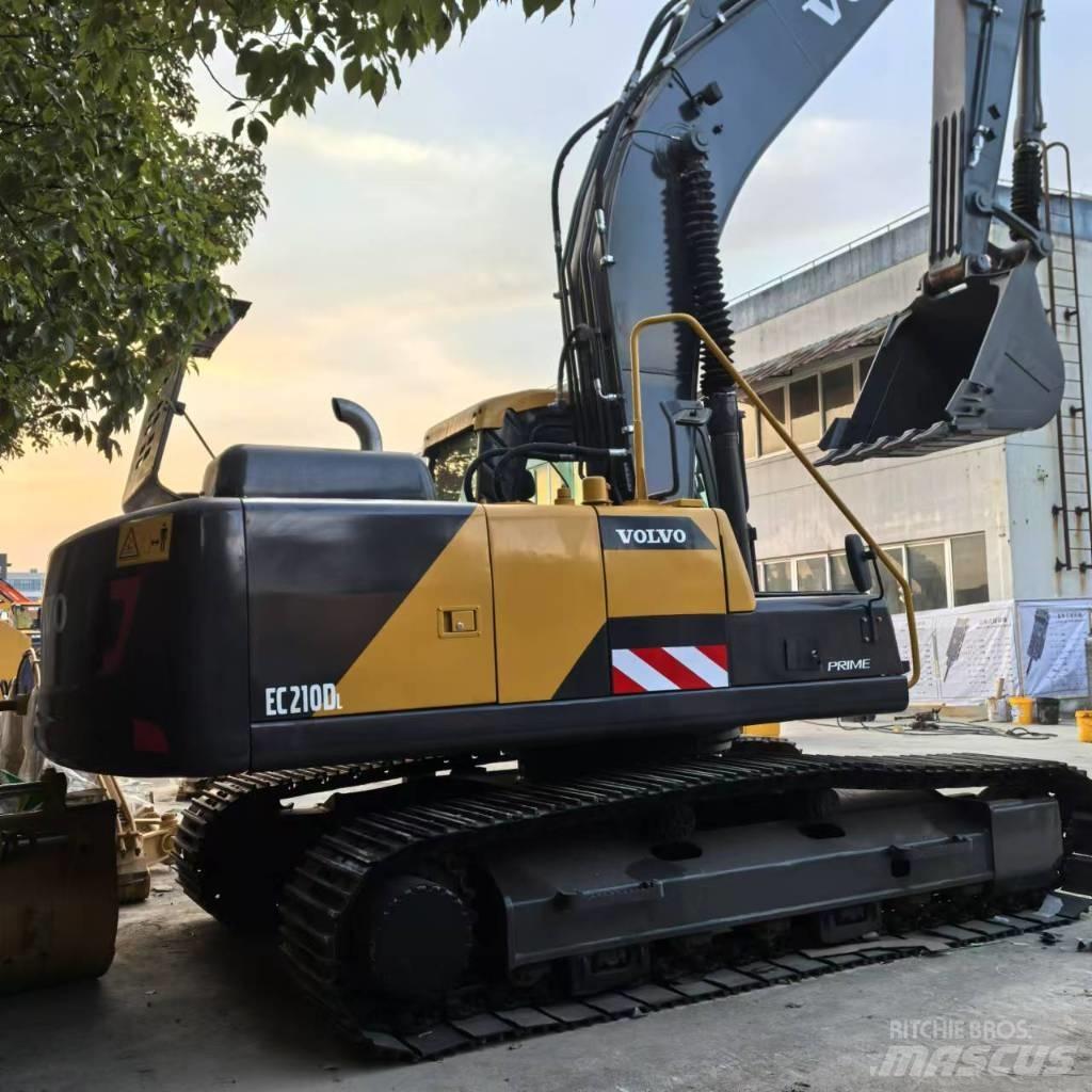 Volvo EC 210 D Vidutinės galios ekskavatoriai 7-12 t