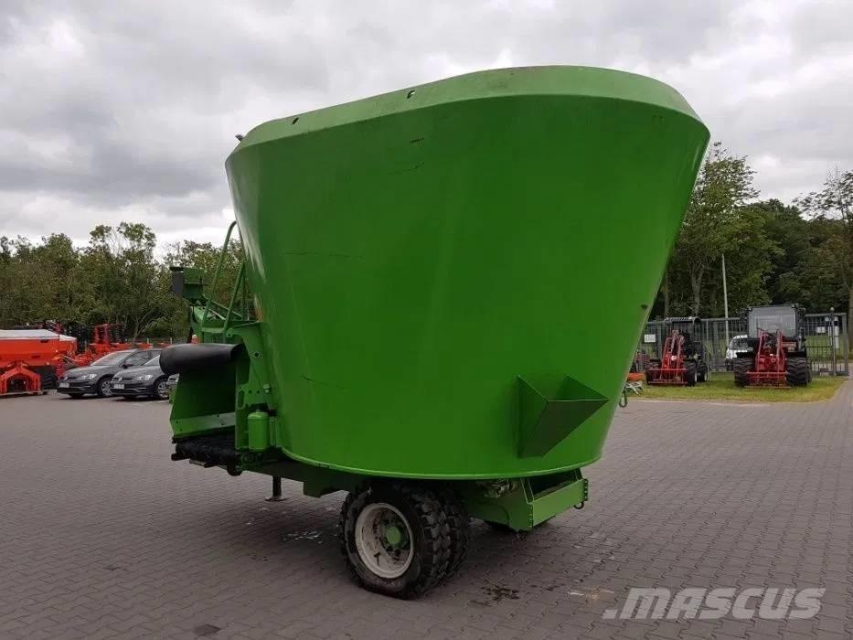  Farezin 13 m 3 Kiti galvijų priežiūros įrengimai