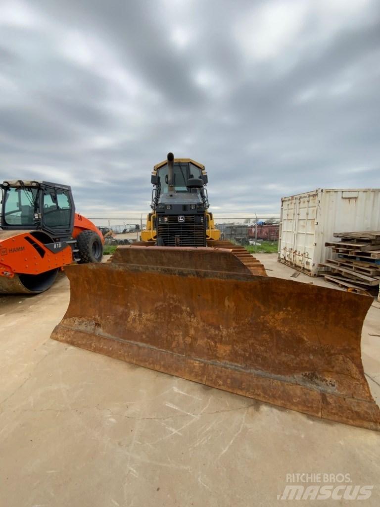 DEERE 750K Vikšriniai buldozeriai