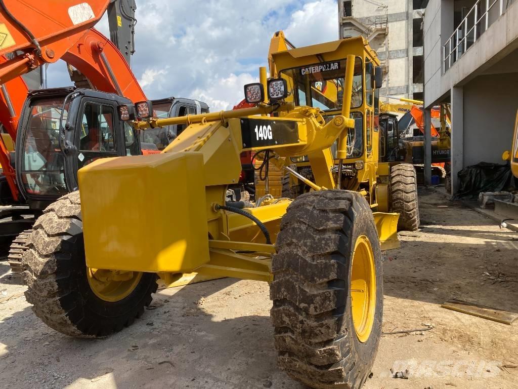 CAT 140 G Greideriai