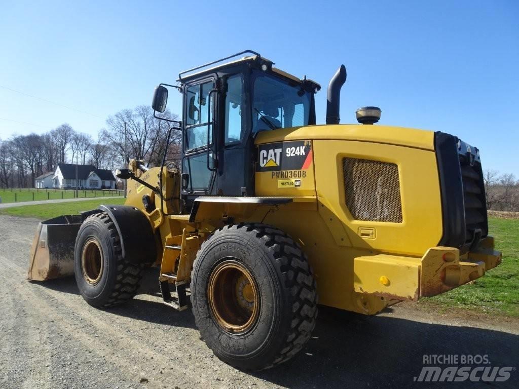 CAT 924K Naudoti ratiniai krautuvai