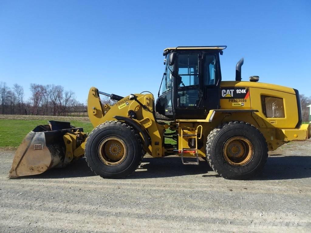 CAT 924K Naudoti ratiniai krautuvai