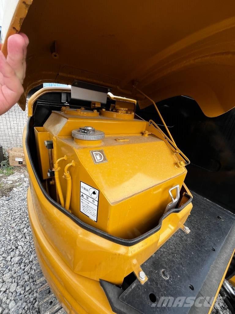 CAT 304 CR Mini ekskavatoriai < 7 t