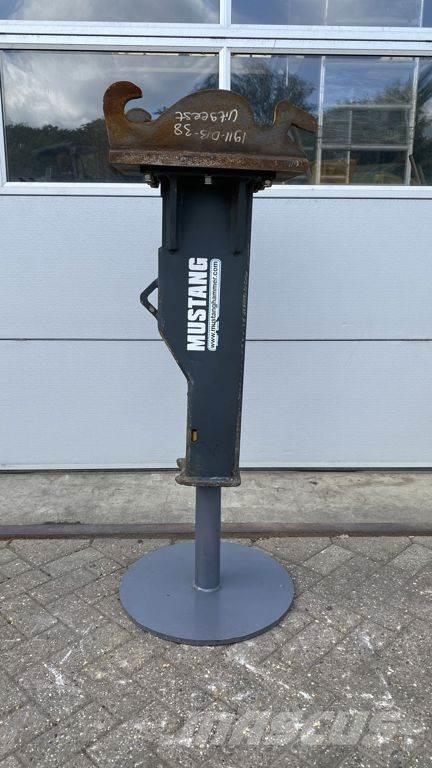 Mustang SB 200 Hidrauliniai kūjai / Trupintuvai