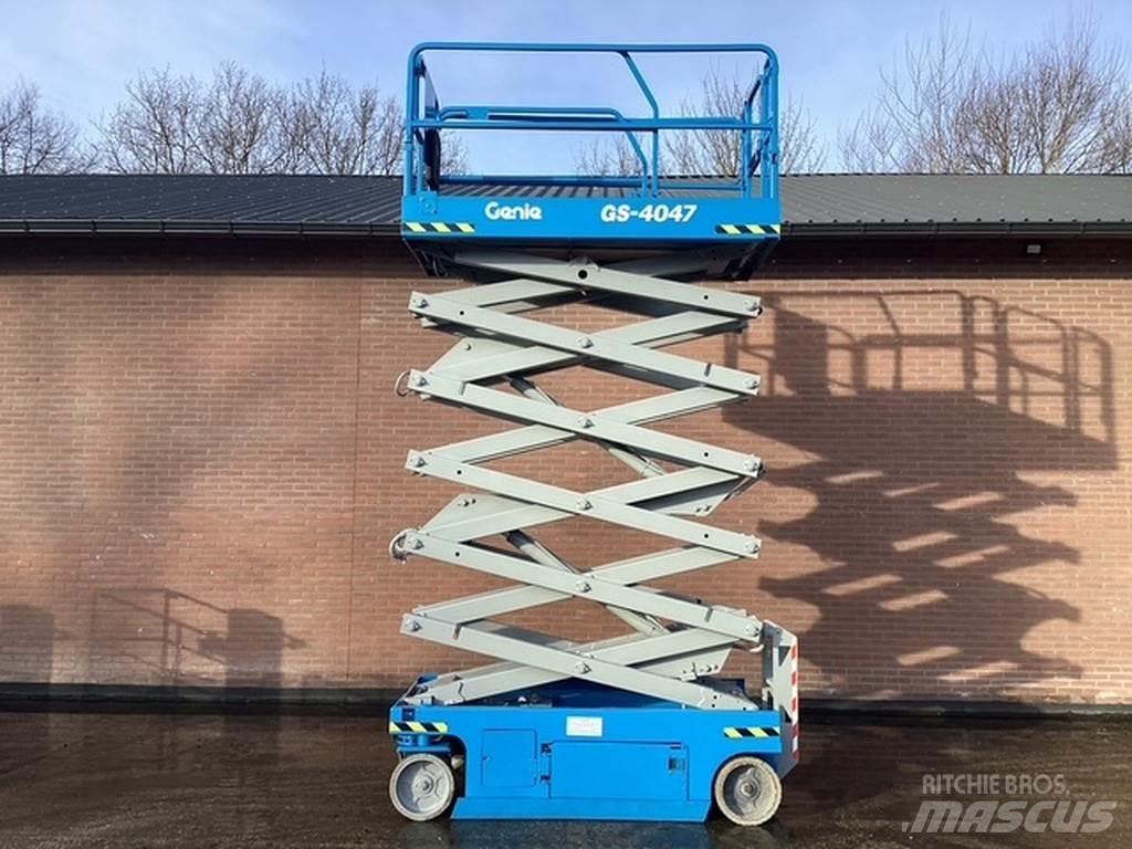 Genie GS4047 Žirkliniai keltuvai