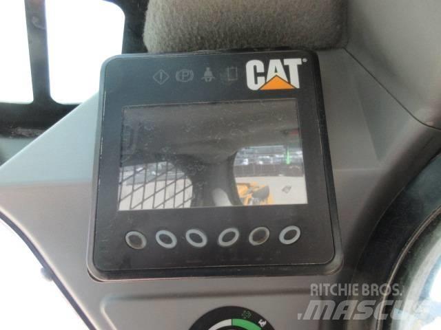 CAT 226 D Krautuvai su šoniniu pasukimu