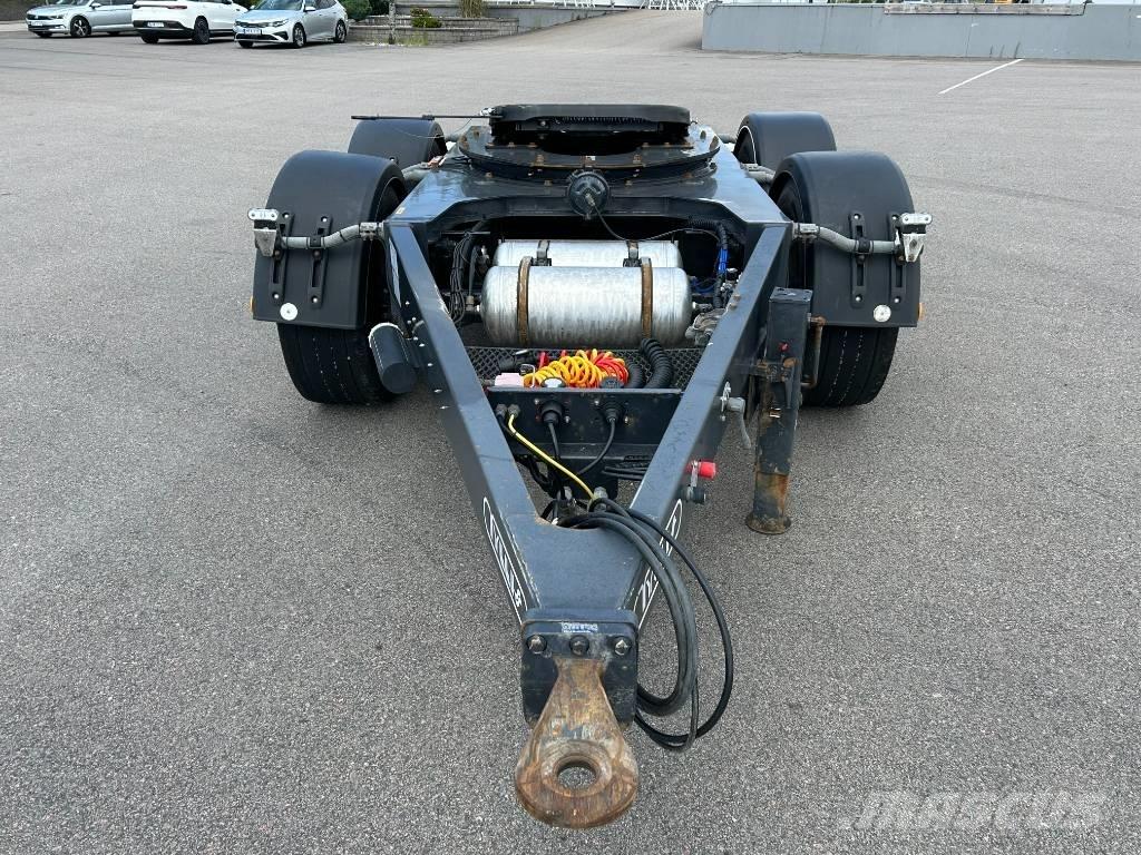 Tyllis Dolly, EGD34J Vežimėliai
