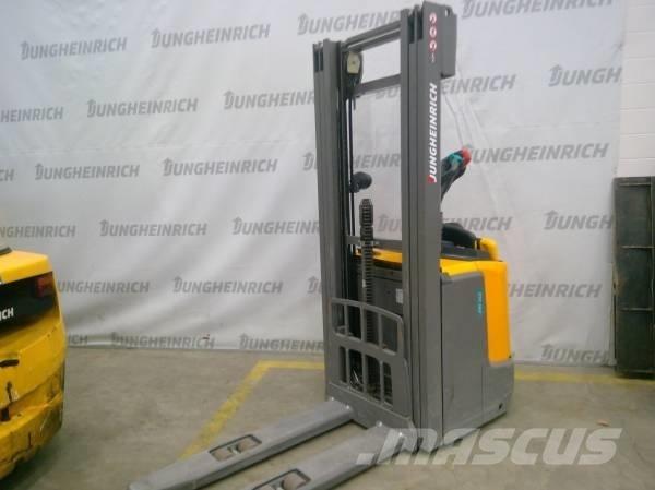 Jungheinrich ERC 212 Savaeigiai rietuvai