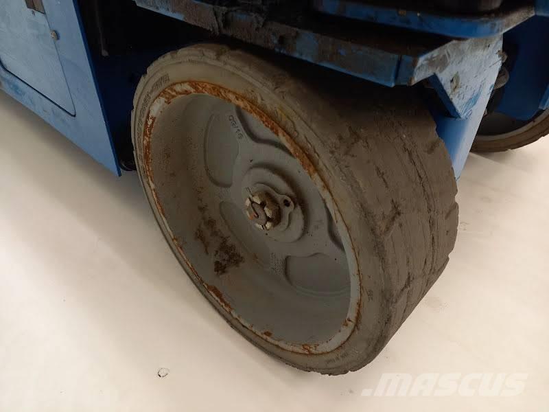 Genie GS 2032 Žirkliniai keltuvai