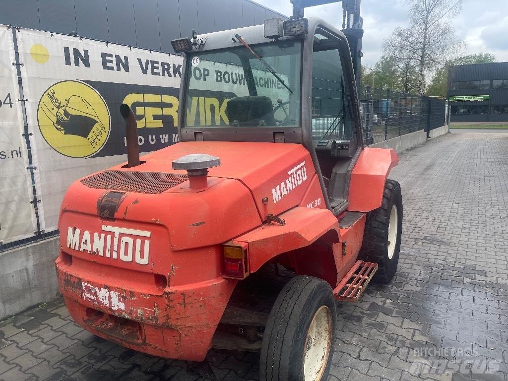 Manitou MC 30 Visureigiai krautuvai