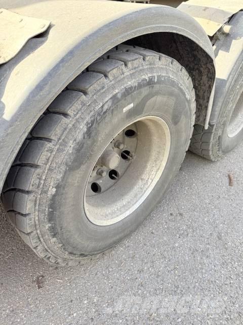 Scania S 580 Naudoti vilkikai