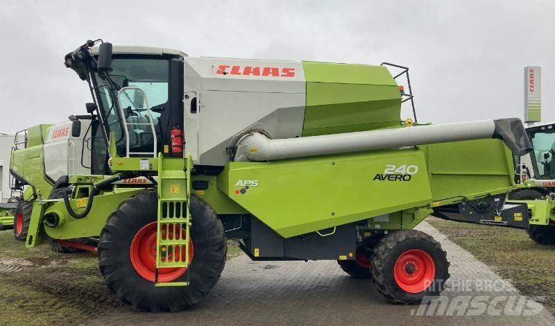 CLAAS AVERO 240 Derliaus nuėmimo kombainai