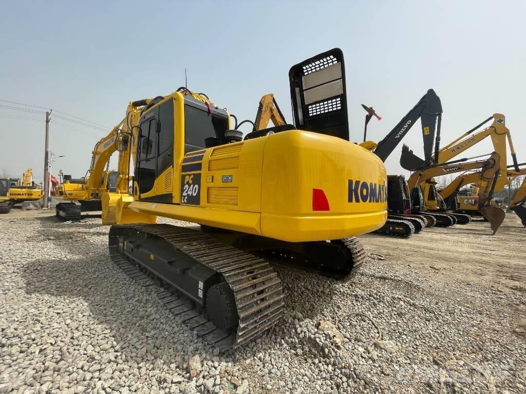 Komatsu PC 240 Vikšriniai ekskavatoriai