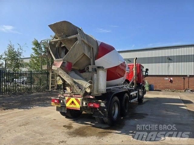 Scania P 320 Betonvežiai