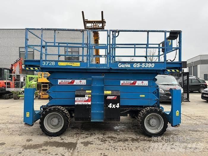 Genie GS5390 RT Žirkliniai keltuvai