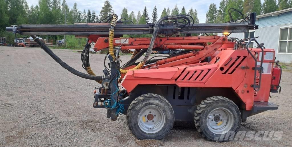 Sandvik DC 121R Žemės paviršiaus gręžimo technika
