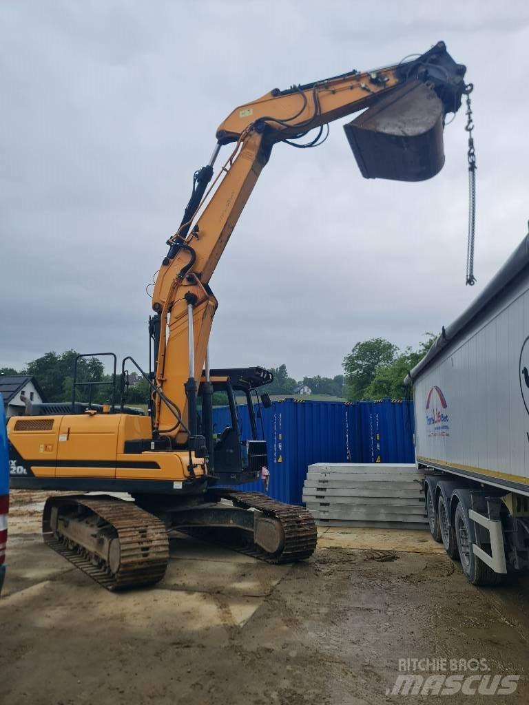 Hyundai HX 220 210 Vikšriniai ekskavatoriai