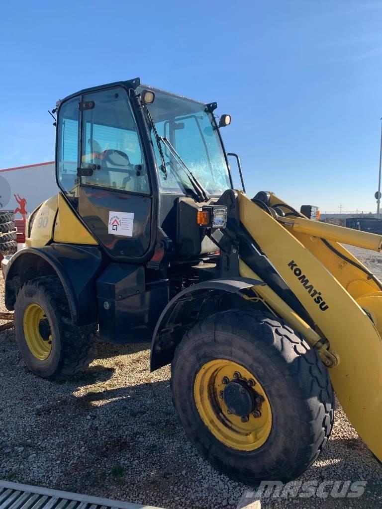 Komatsu WA 90-6 Naudoti ratiniai krautuvai