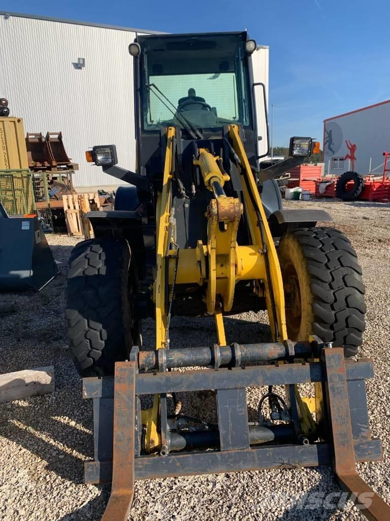 Komatsu WA 90-6 Naudoti ratiniai krautuvai