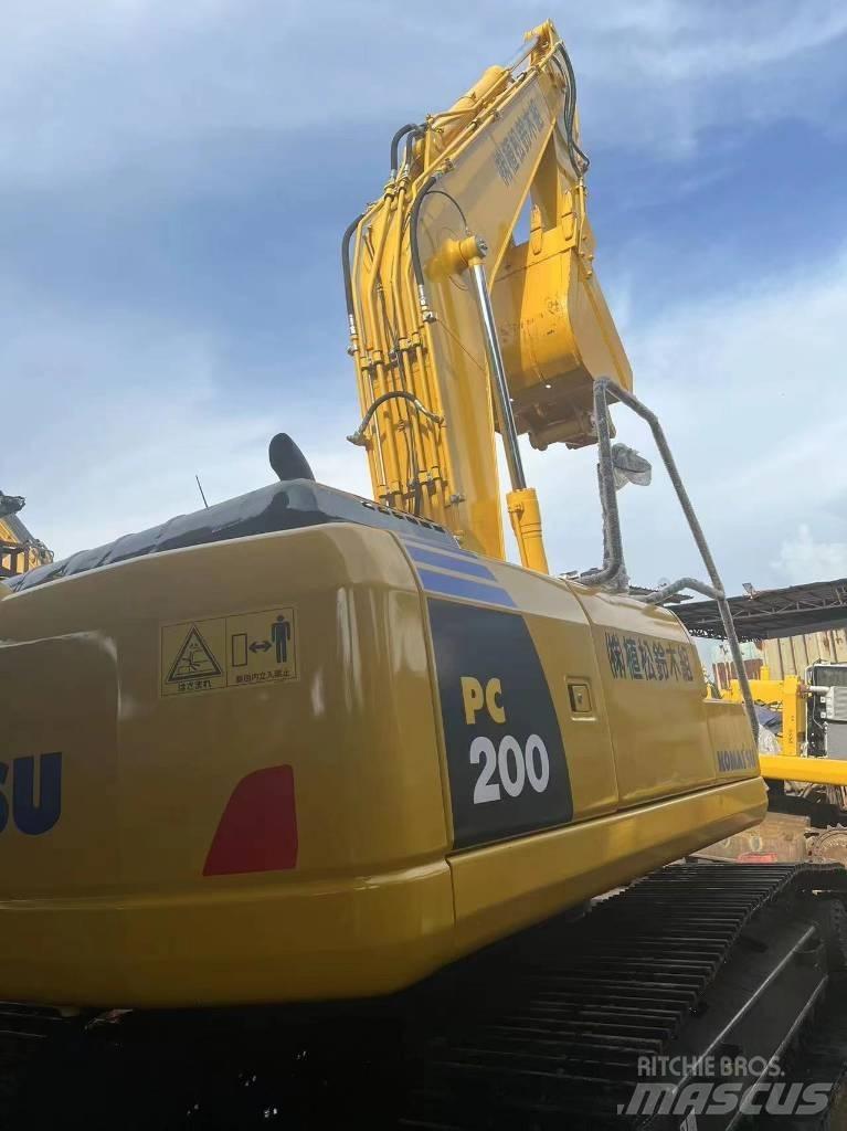 Komatsu PC 200-7L Vikšriniai ekskavatoriai