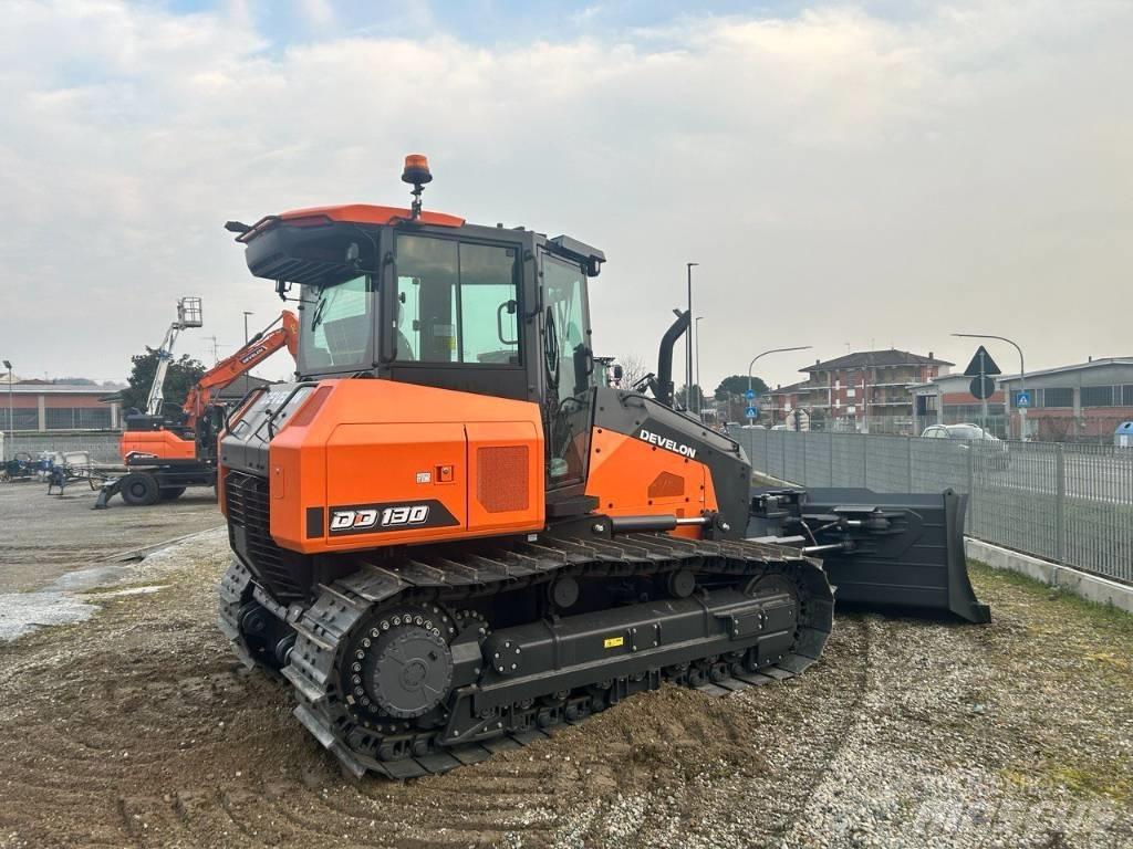 Develon DD 130 Vikšriniai buldozeriai