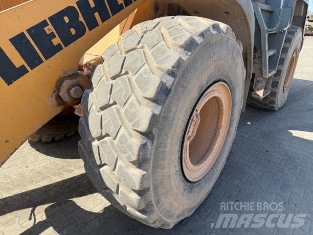Liebherr L 550 Naudoti ratiniai krautuvai