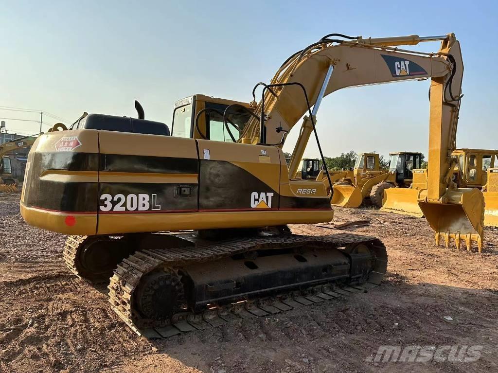 CAT 320 B L Vikšriniai ekskavatoriai