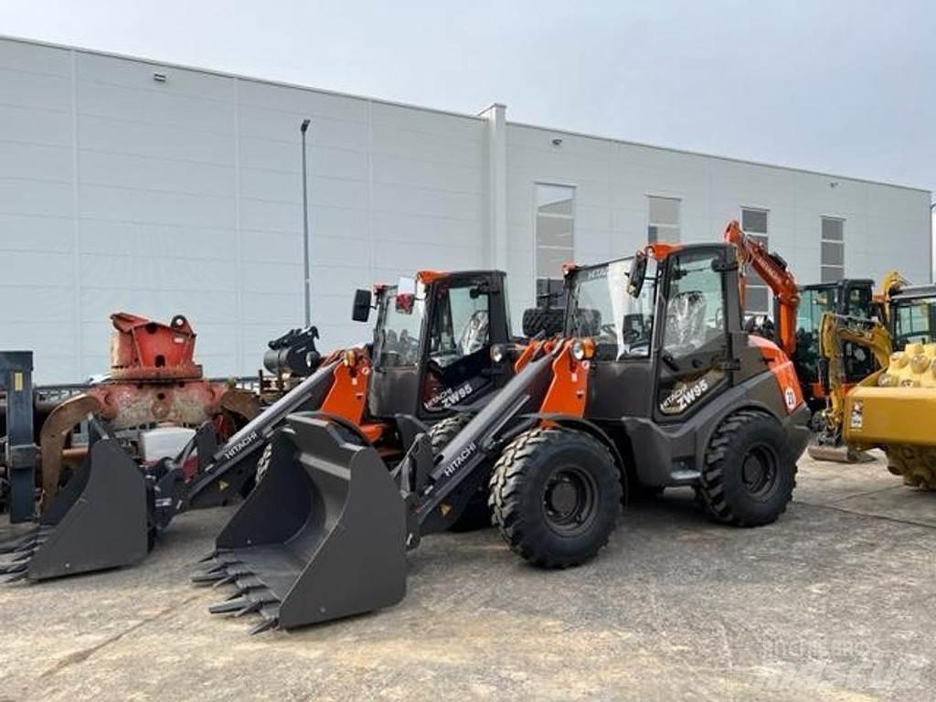 Hitachi ZW95-6C Naudoti ratiniai krautuvai