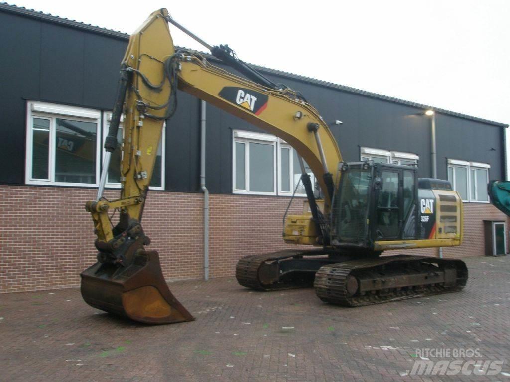 CAT 326FL Vikšriniai ekskavatoriai