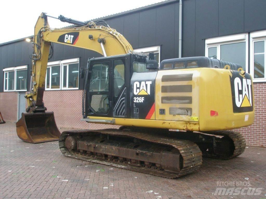 CAT 326FL Vikšriniai ekskavatoriai