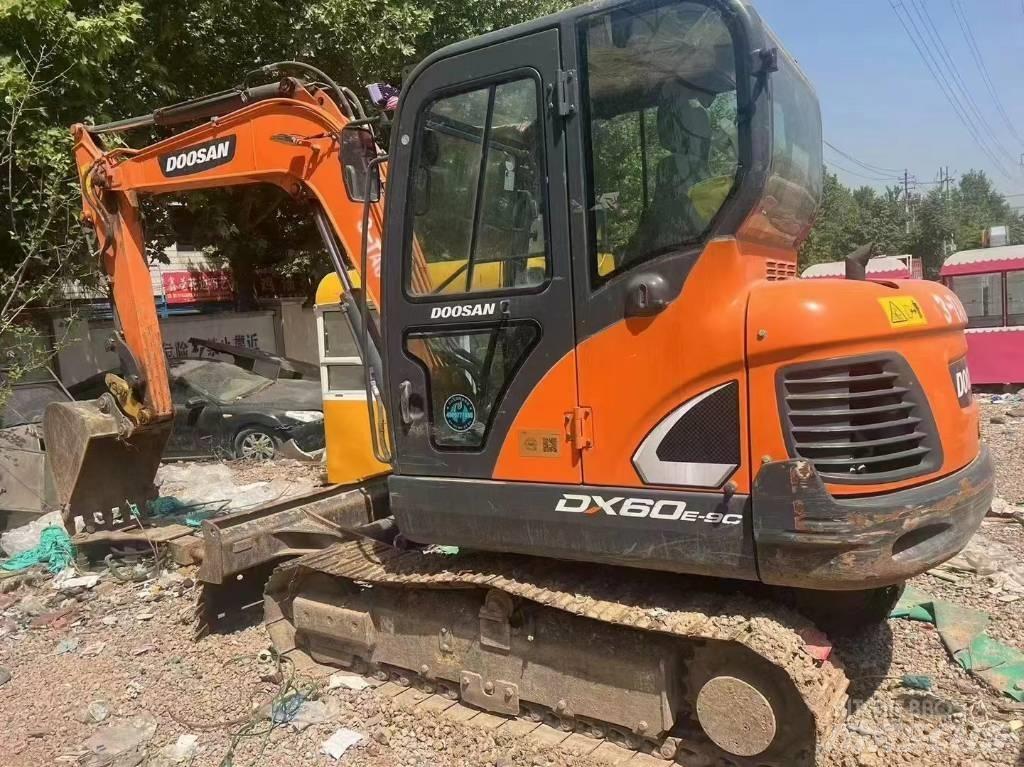 Doosan DX 60 Mini ekskavatoriai < 7 t