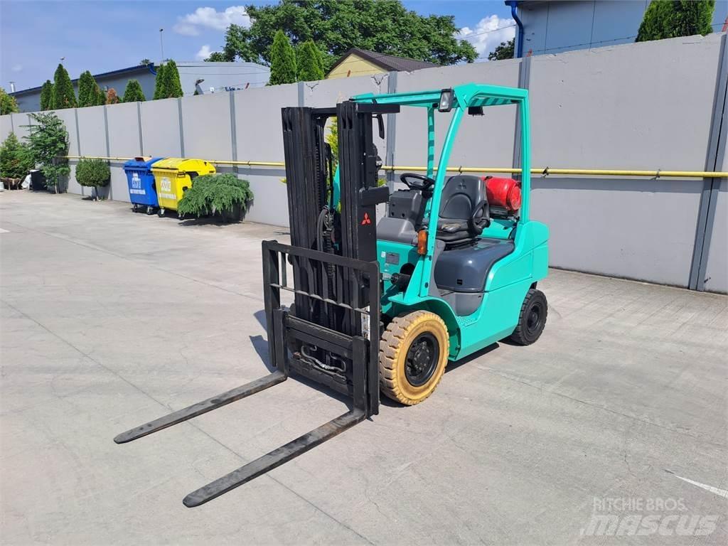 Mitsubishi FG25N LPG (dujiniai) krautuvai