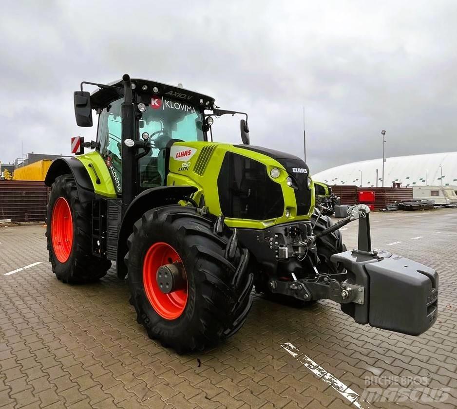 CLAAS Axion 850 Traktoriai