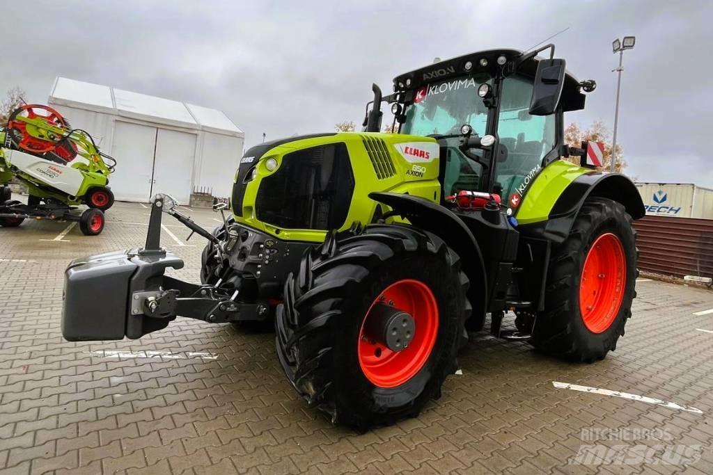 CLAAS Axion 850 Traktoriai
