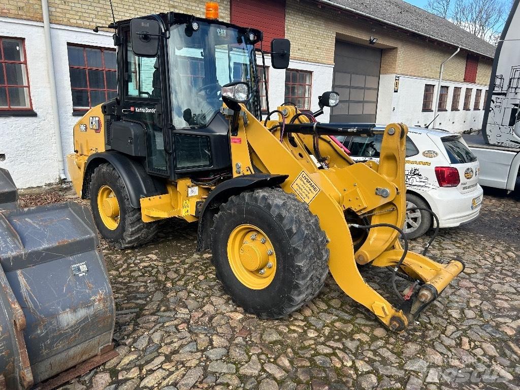 CAT 906 Naudoti ratiniai krautuvai