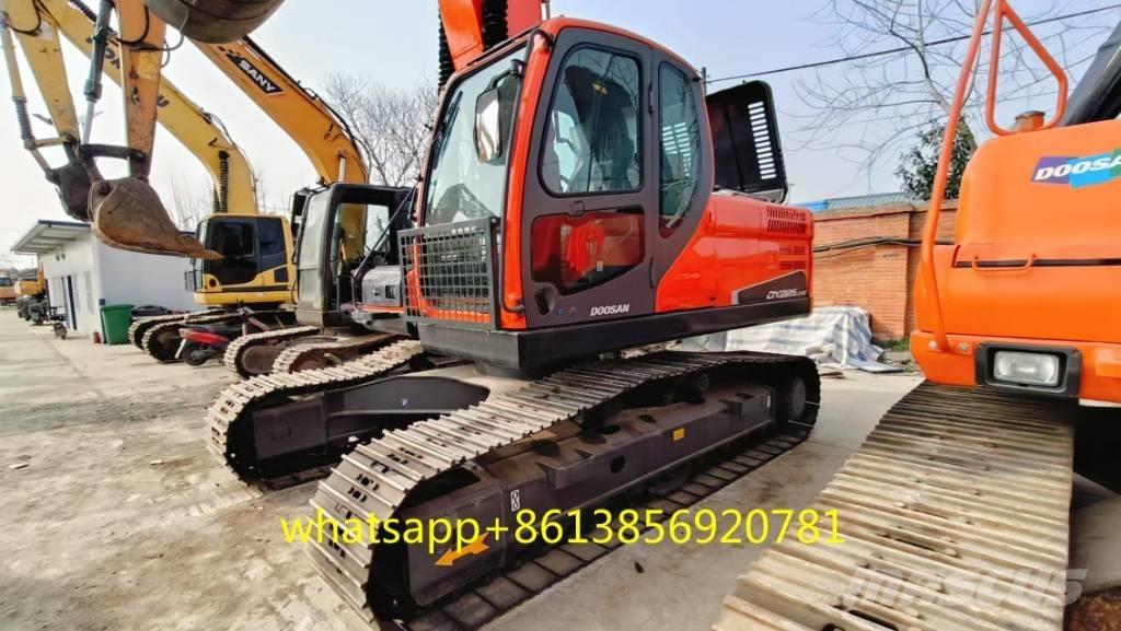 Doosan DX 225 Vikšriniai ekskavatoriai