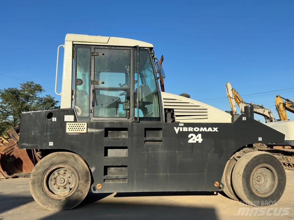 Vibromax W2400 Pneumo volai