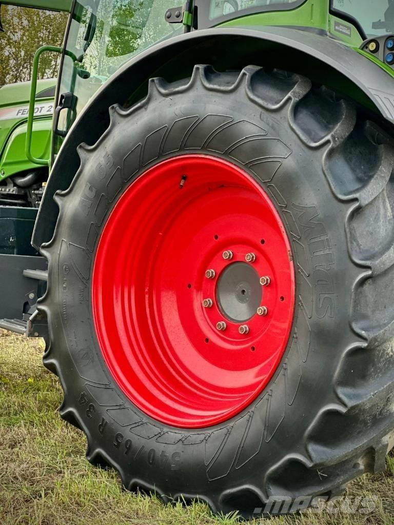 Fendt 211S Vario Traktoriai