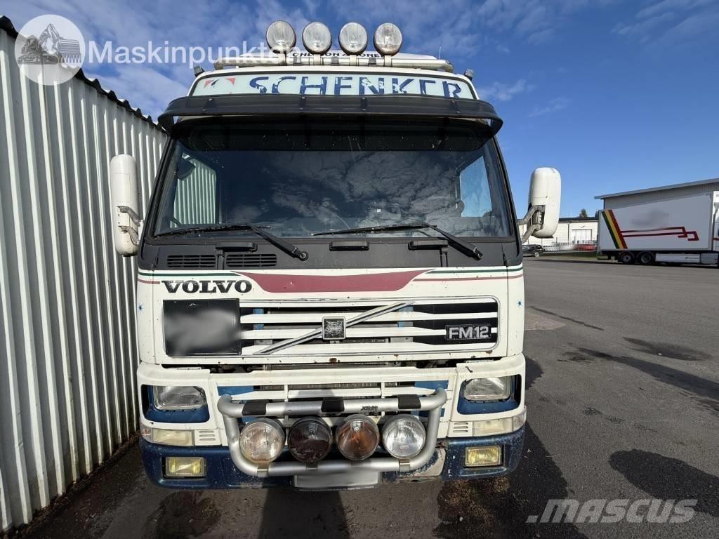 Volvo FM 12 Sunkvežimiai su dengtu kėbulu