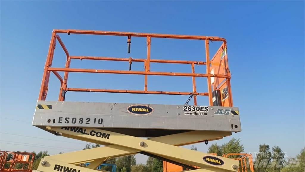 JLG 2630ES Žirkliniai keltuvai
