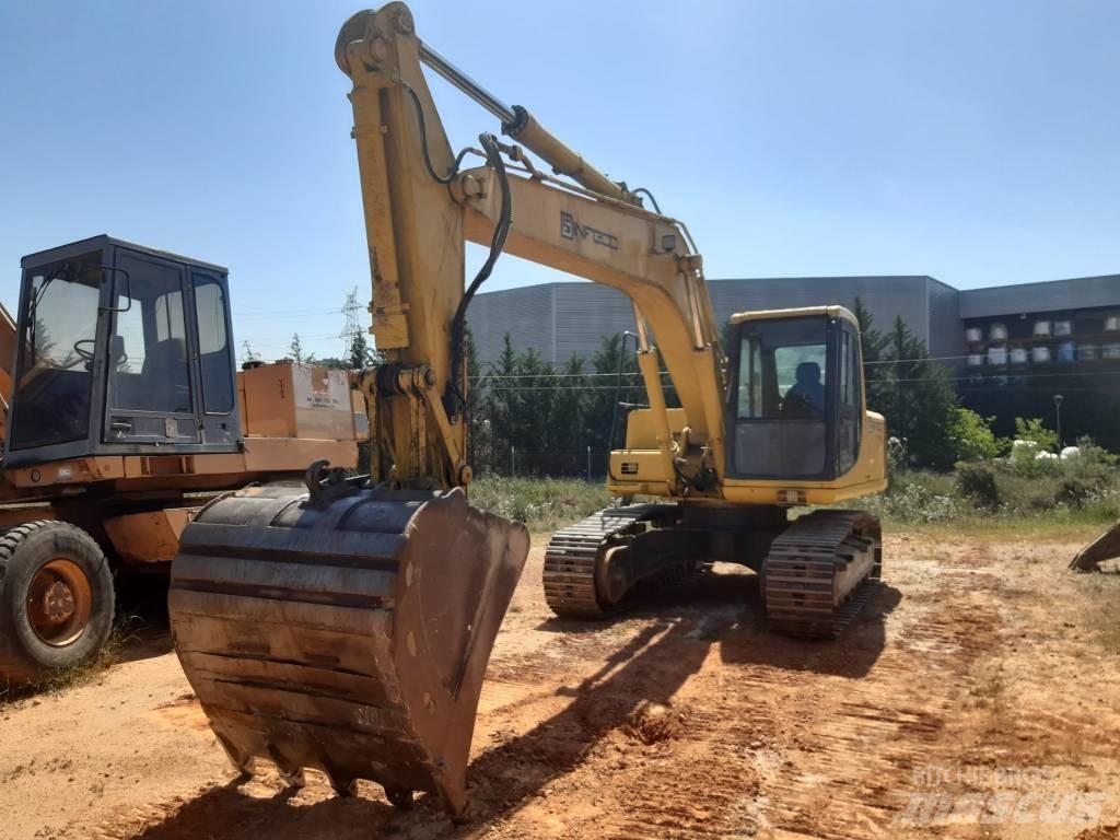 Komatsu PC200EN-6K Vikšriniai ekskavatoriai