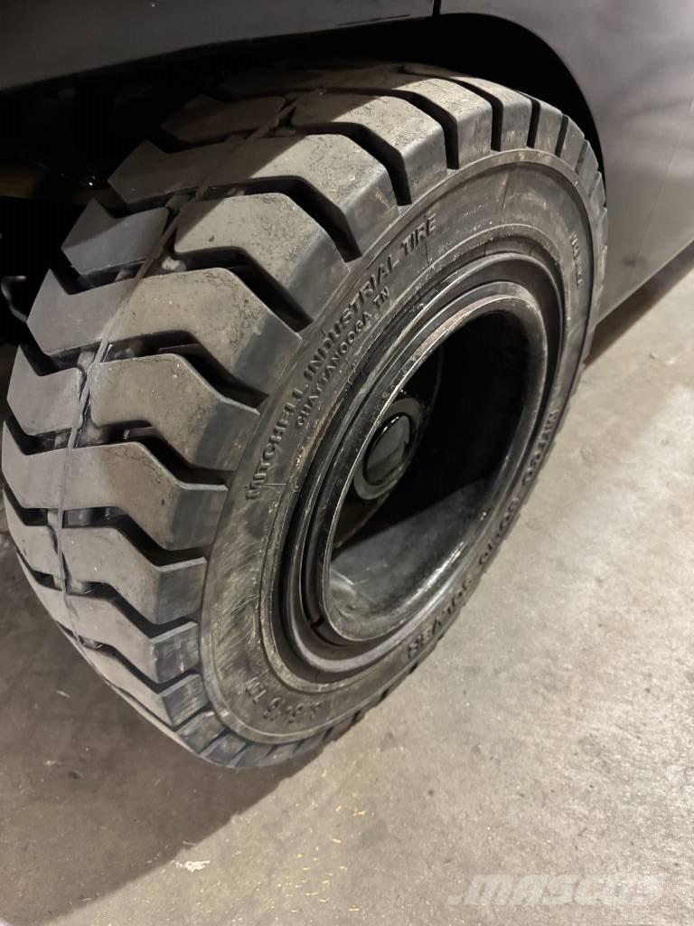 Hyster H 120 FT Šakiniai krautuvai - Kita