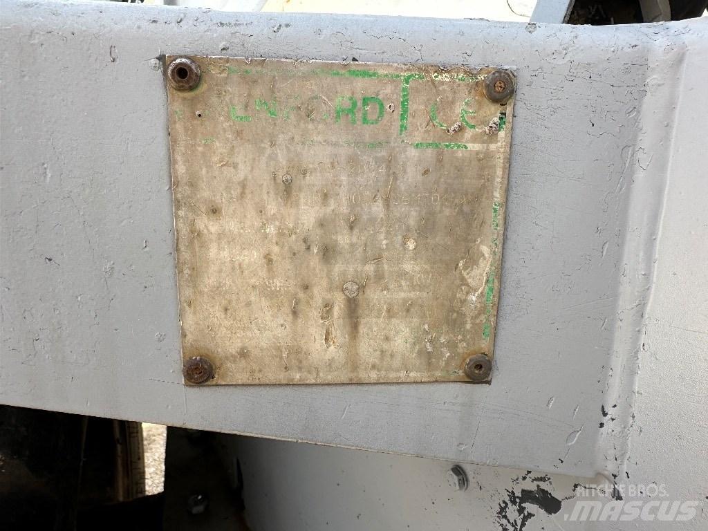 Benford TA6S Karjeriniai savivarčiai
