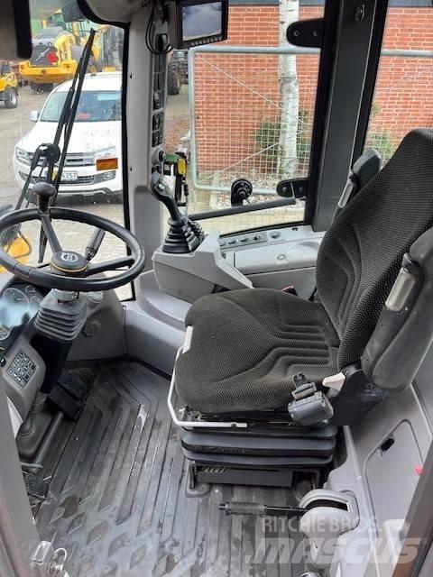 Volvo L45H Naudoti ratiniai krautuvai