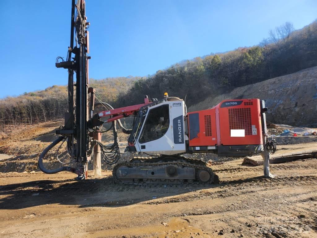 Tamrock DX 700 Žemės paviršiaus gręžimo technika